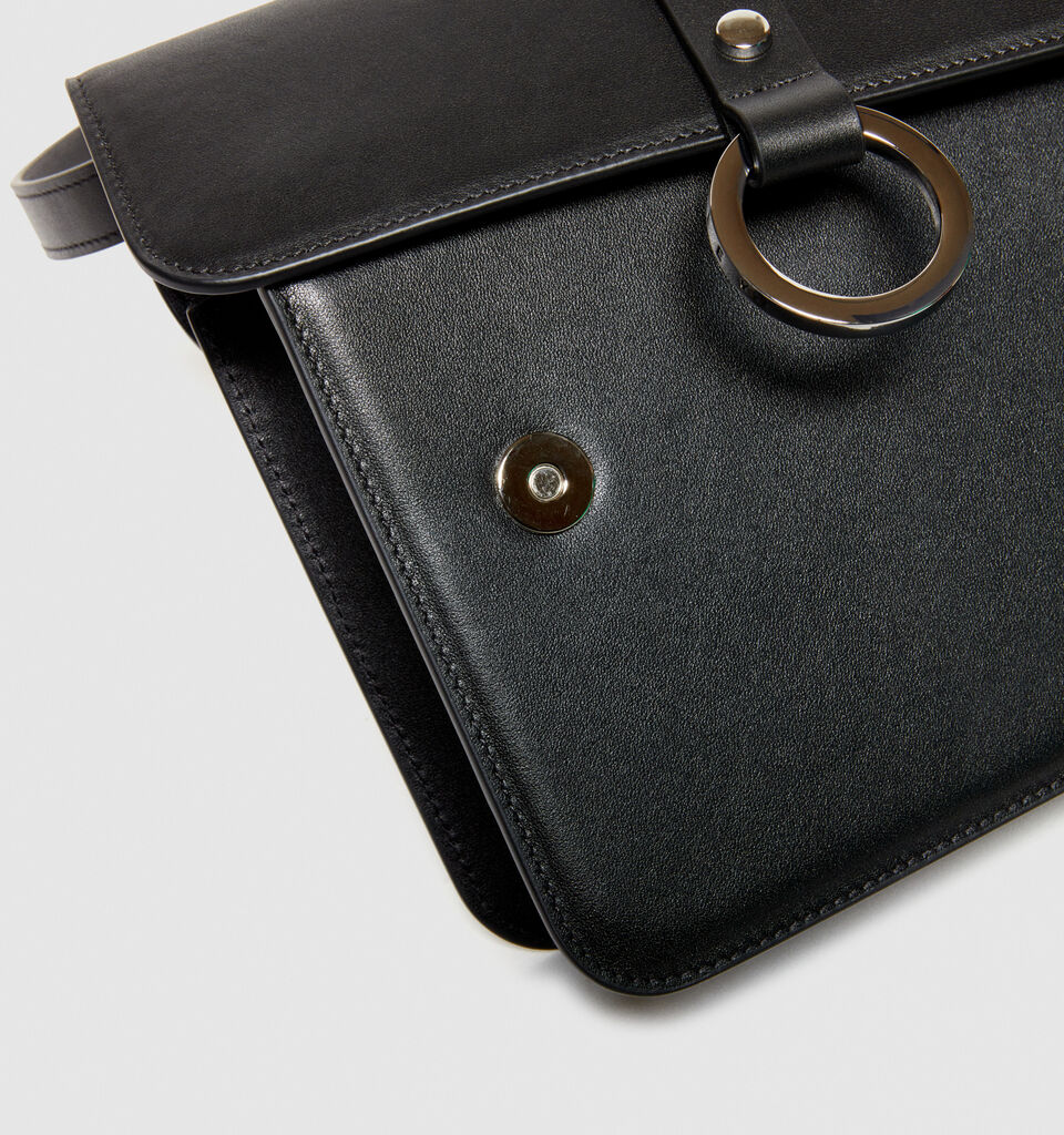 Medium leather crossbody bag - null - Black | Sisley image number 3